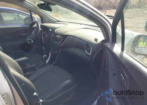 2018 Chevrolet Trax Lt z USA, uszkodzony, nr VIN KL7CJLSB7JB532844